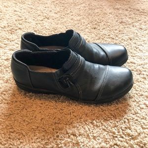 Clark’s black shoes